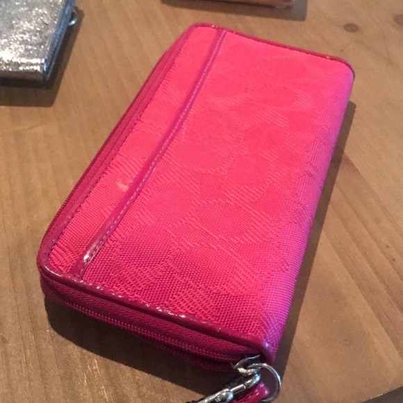 Coach Wristlet - Picture 3 of 5